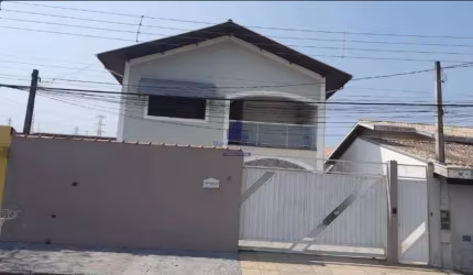 Imperdível oportunidade: Casa à venda em Taubaté-SP, Campos Elíseos, 4 quartos, 1 suíte, 2 banheiros, 3 vagas, 220m². Confira!
