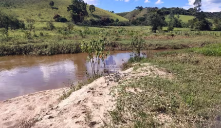 Chácara / sítio com 2 quartos à venda na Paraitinga de Cima, Cunha , 8000 m2 por R$ 440.000