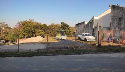 Terreno à venda em Piracangaguá, Taubaté  por R$ 160.000