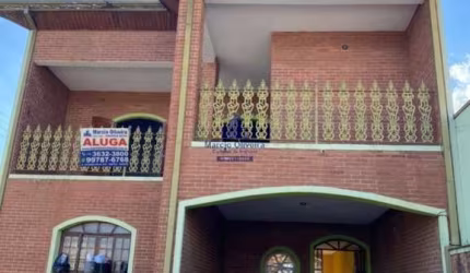 Casa para locação em Taubaté-SP, Terra Nova: 4 quartos, 1 suíte, 1 sala, 3 banheiros, 2 vagas de garagem, 220m².