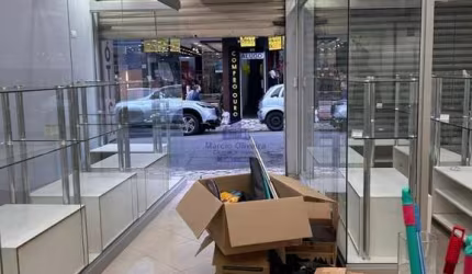 Ponto para locação no Centro de Taubate-SP.