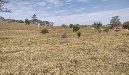 Terreno à venda em Taubaté-SP: 23.500,00 m² no bairro Registro - Oportunidade única!