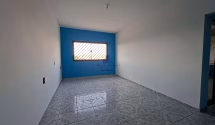 Casa para locação em São Gonçalo, Taubaté-SP: 2 quartos, 1 suíte, 1 sala, 1 banheiro, 1 vaga de garagem, 70m².