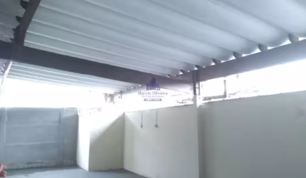 CASA DE FUNDOS 1 QUARTO