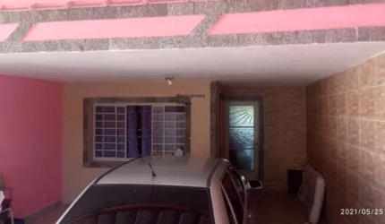 Imperdível oportunidade! Casa à venda em Taubaté-SP, Vila São José. 3 quartos, 1 suíte, 2 salas, 2 banheiros, 4 vagas de garagem, 100m². Confira!