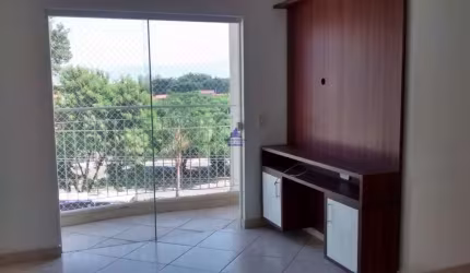 Apartamento com três dormitórios no Jaraguá