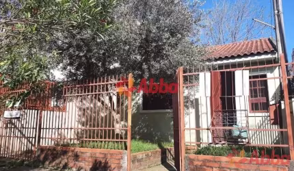 CASA 2 DORMITÓRIOS COM PÁTIO NO PARQUE MADRE PAULINA - CA980