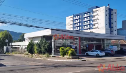 PAVILHÃO/LOLA COM 2 ESTACIONAMENTOS PRIVATIVOS EM CAMOBI - PA1067