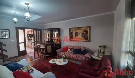 CASA ALTO PADRÃO - 4 DORMITÓRIOS SENDO 2 SUÍTES - CA987