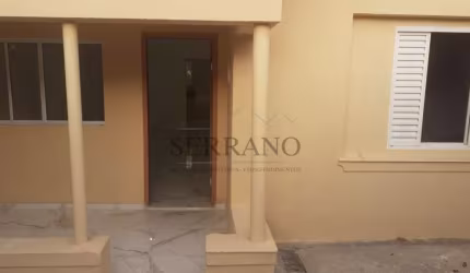Casa para venda em Vinhedo-SP, no bairro São Matheus: 2 quartos, 1 suíte, 1 sala, 2 banheiros, 3 vagas de garagem, 230m².