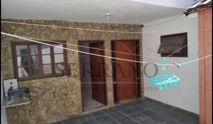Imperdível oportunidade de casa à venda em Vinhedo-SP, bairro Santa Claudina! 3 quartos, 1 sala, 2 banheiros, 2 vagas de garagem.