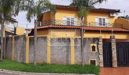 Excelente oportunidade: Casa à venda em Vinhedo-SP, bairro Capela! 2 quartos, 2 suítes, 1 sala, 4 banheiros, 2 vagas, 168,70m².