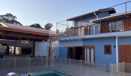 Venda de Casa em Condomínio no Villaggio Capríccio, Louveira-SP: 5 quartos, 2 suítes, 2 salas, 4 banheiros, 4 vagas, 280m².