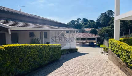 Chácara de luxo em Valinhos-SP: 4 quartos, 4 suítes, 3 salas, 6 banheiros, 14 vagas, 567,57m². Confira já!
