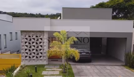 Casa de luxo em condomínio com 3 suítes e 7 vagas de garagem no Bosque Vinhedo-SP - Imperdível!