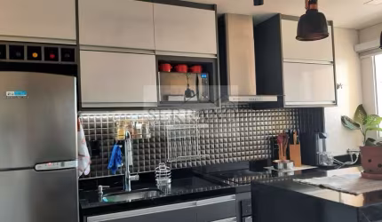 Apartamento à venda em Vinhedo-SP, bairro João XXIII: 2 quartos, 1 sala, 1 banheiro, 1 vaga garagem, 52m². Venha conferir!
