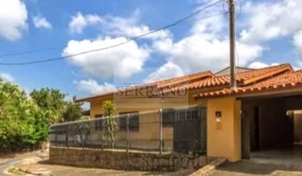 Imperdível oportunidade: Casa à venda em Vinhedo-SP, bairro João XXIII, 3 quartos, 1 suíte, 2 salas, 2 banheiros, 2 vagas, 189 m²