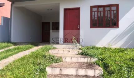 Casa em Condomínio de Alto Padrão em Vinhedo-SP - 3 Quartos, 1 Suíte, 2 Banheiros, 2 Vagas - Bairro Pinheirinho - Imperdível!