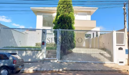 Casa à venda em Vinhedo-SP, Jardim Panorama: 3 quartos, 3 suítes, 2 salas, 5 banheiros, 4 vagas de garagem, 316m².