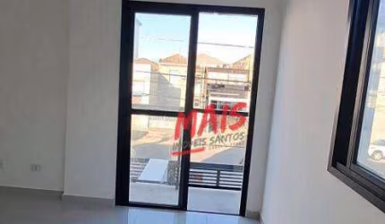 Casa em condominio com piscina com quintal e churraqueira - 2 vagas