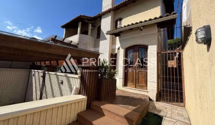 Casa com 3 quartos à venda na Primeiro de Março, 96, Nossa Senhora das Graças, Canoas por R$ 860.000