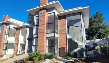 Casa em Condomínio para Venda em Teresópolis, Tijuca, 4 dormitórios, 1 suíte, 3 banheiros, 2 vagas