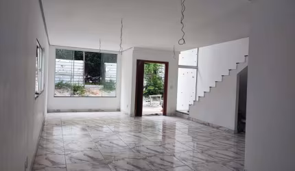 Casa para Venda em Teresópolis, Granja Guarani, 4 dormitórios, 4 suítes, 5 banheiros, 1 vaga
