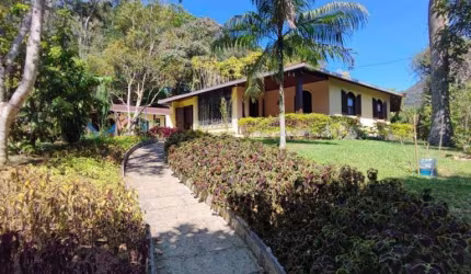 Casa em Condomínio para Venda em Teresópolis, Vargem Grande, 4 dormitórios, 1 suíte, 3 banheiros, 2 vagas
