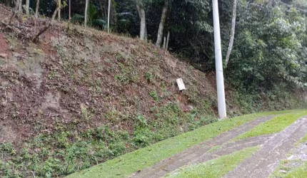 Lote em Condomínio Fechado para Venda em Teresópolis, Serrinha