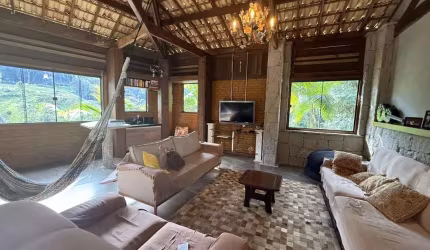 Casa para Venda, Albuquerque, 3 dormitórios, 1 suíte, 3 banheiros, 8 vagas