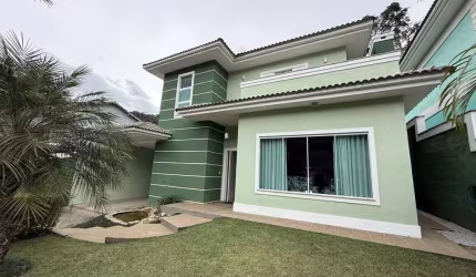 Casa para Venda em Teresópolis, Pimenteiras, 4 dormitórios, 1 suíte, 2 banheiros, 2 vagas