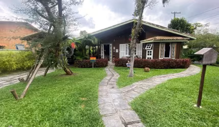 Casa em Condomínio para Venda em Guapimirim, Cotia, 4 dormitórios, 2 suítes, 1 banheiro, 2 vagas