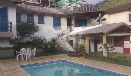 Casa para Venda em Teresópolis, Tijuca, 4 dormitórios, 2 suítes, 3 banheiros, 2 vagas