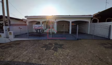 Casa com 3 quartos para alugar na Vila Santa Isabel, Campinas , 195 m2 por R$ 4.500