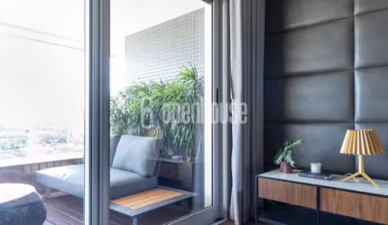 Apartamento - 290m2 com 3 D. No bairro Jardim Europa.