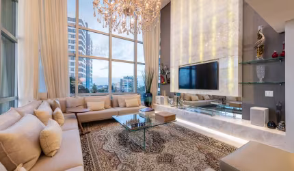 Apartamento -365m2 com 4 D. No bairro Jardim Europa.