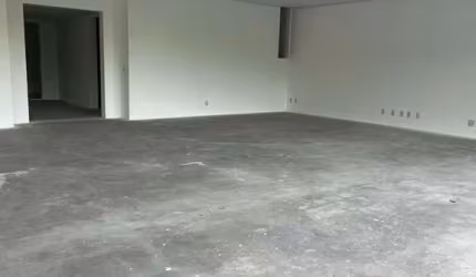 Apartamento - 805m2 com 4 D. No bairro Três Figueiras.