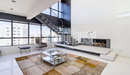 Cobertura - 342m² no condomínio Bellevue Platz - bairro Bela Vista.