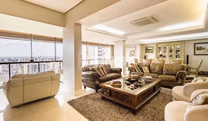 Cobertura - 461m² com 4 d e 4 suítes no Condomínio Maison Vercelli - Bela Vista.