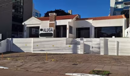 CASA COMERCIAL- AV CARLOS GOMES - BAIRRO TRÊS FIGUEIRAS