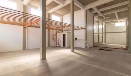 Galpao-deposito-predio com 300m²