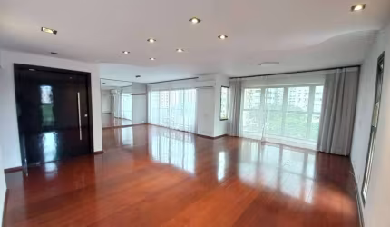 LOCAÇÃO | APARTAMENTO | 4 DORMITÓRIOS| 2 SUÍTES | 2 VAGAS | 200m² | GONZAGA
