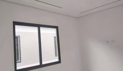 Venda | Casa sobreposta alta de 2 dormitórios | Condomínio Paris | Maracanã