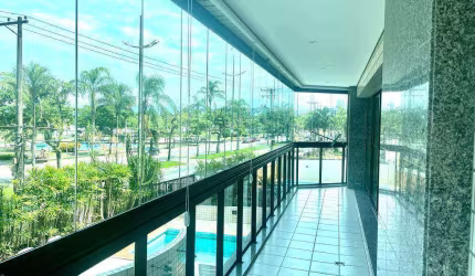 APARTAMENTO 4 SUITES COM SACADA FRENTE PRO MAR BAIRRO APARECIDA 2 VAGAS