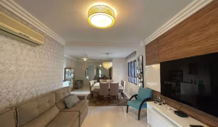 Comprar apartamento Alto Padrão na Ponta da Praia – A apenas 50 metros do mar!