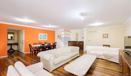 Apartamento 05 quartos c/ 2 suite e 2 vagas no melhor do Batel