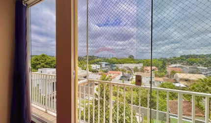 Casa à Venda no Bairro Santa Quitéria - Curitiba: Potencial para Hostel ou Moradia Multifamiliar
