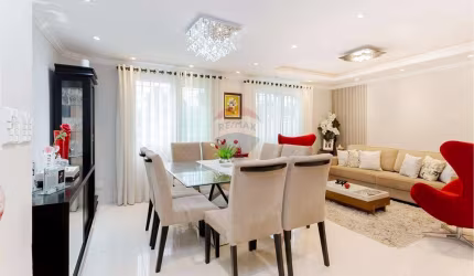 SOBRADO TRIPLEX 3 QUARTOS COM SUÍTE