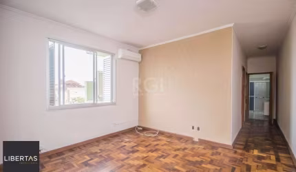 Apartamento de 2 dormitórios, Floresta DESOCUPADO