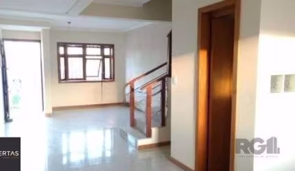 Casa de 2 dormitórios 2 vagas - Parque Santa Fé
